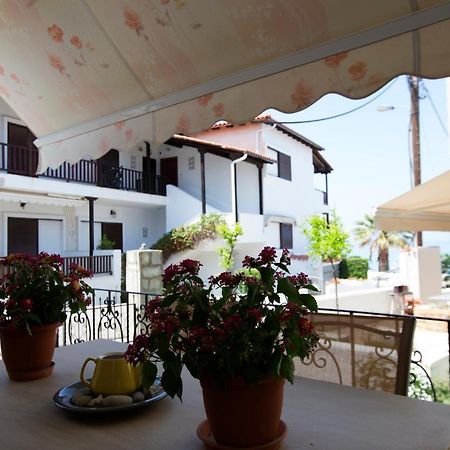 Beachfront Deluxe Apt. Pefkochori Eksteriør billede