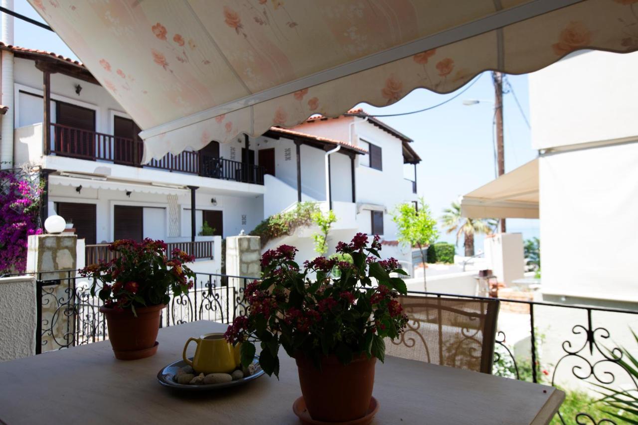 Beachfront Deluxe Apt. Pefkochori Eksteriør billede
